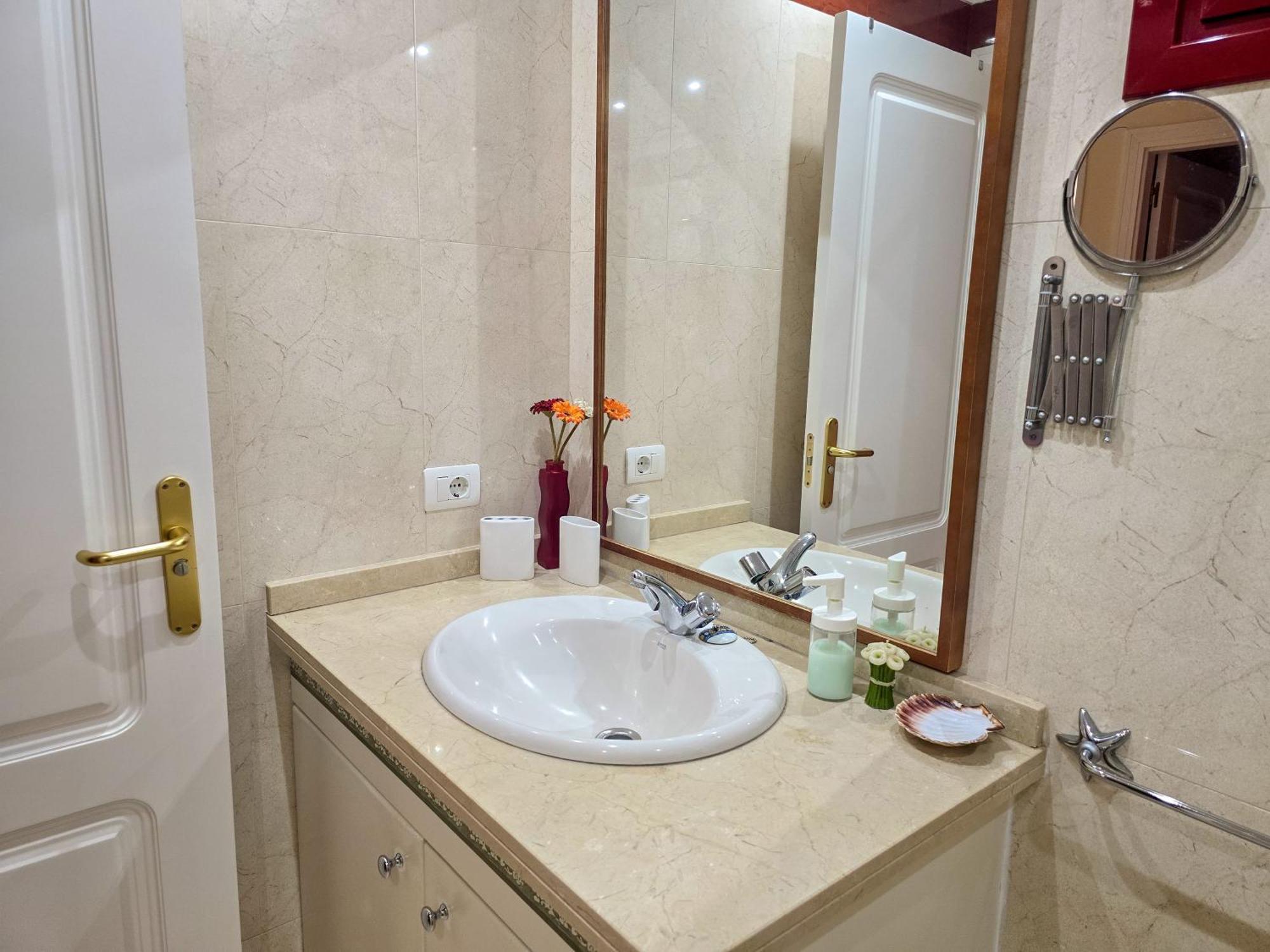 Oasis Palm Mar By Helloapartments 외부 사진